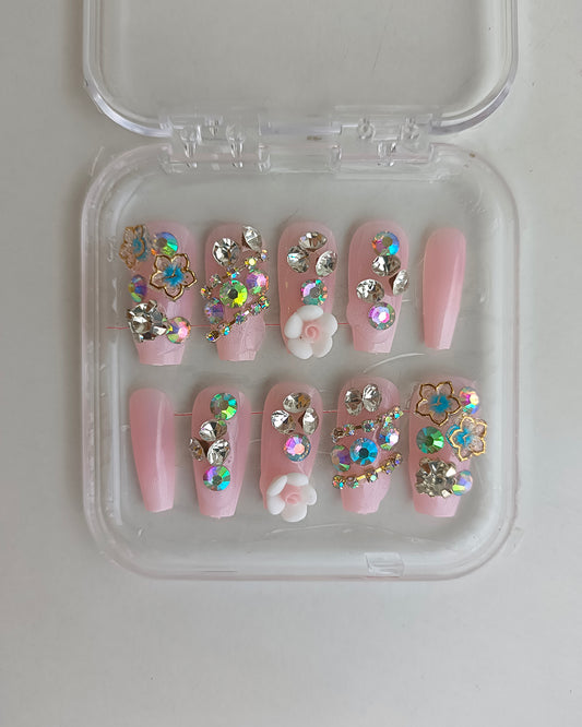 BLOSSOM AURA CLAWS