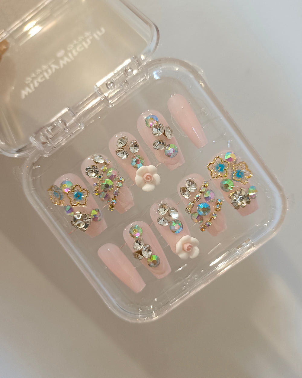 BLOSSOM AURA CLAWS