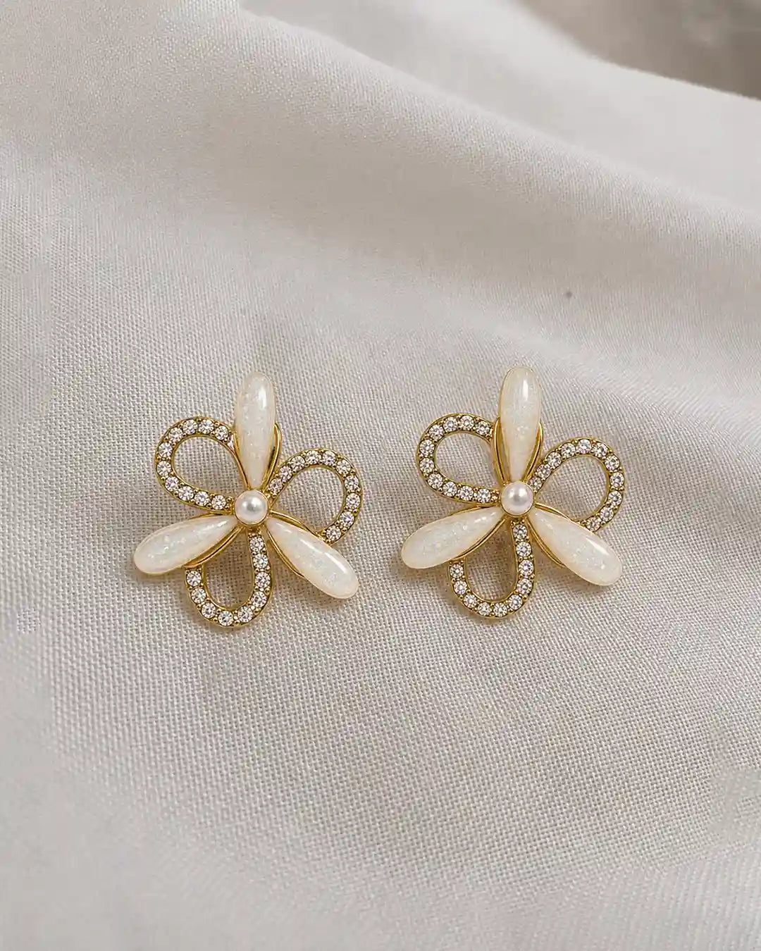 Daisy Doop Earrings