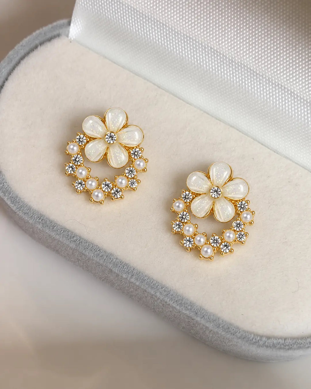 The Daisy Wreath Earrings