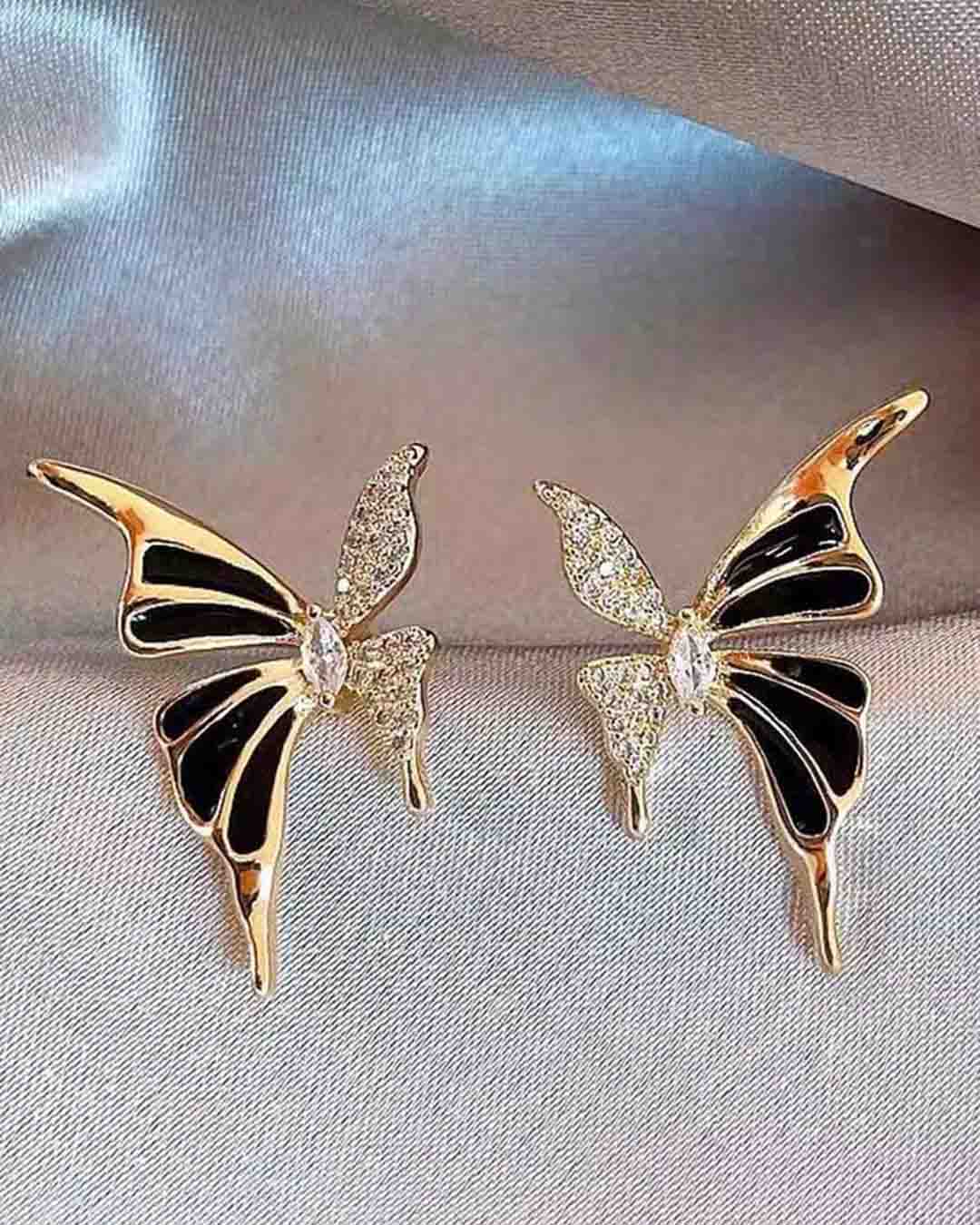 Butter Black Earrings
