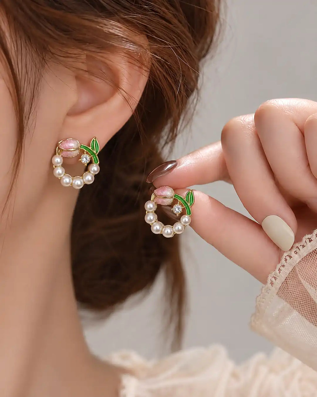 Tiara Tulip Earrings