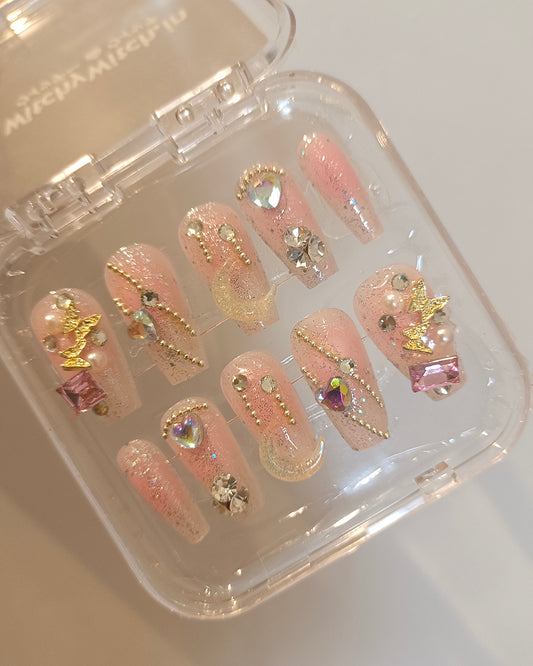 GLIMMER CHARM CLAWS