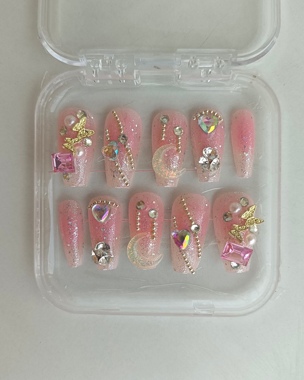 GLIMMER CHARM CLAWS