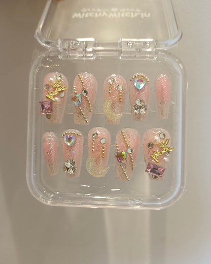 GLIMMER CHARM CLAWS