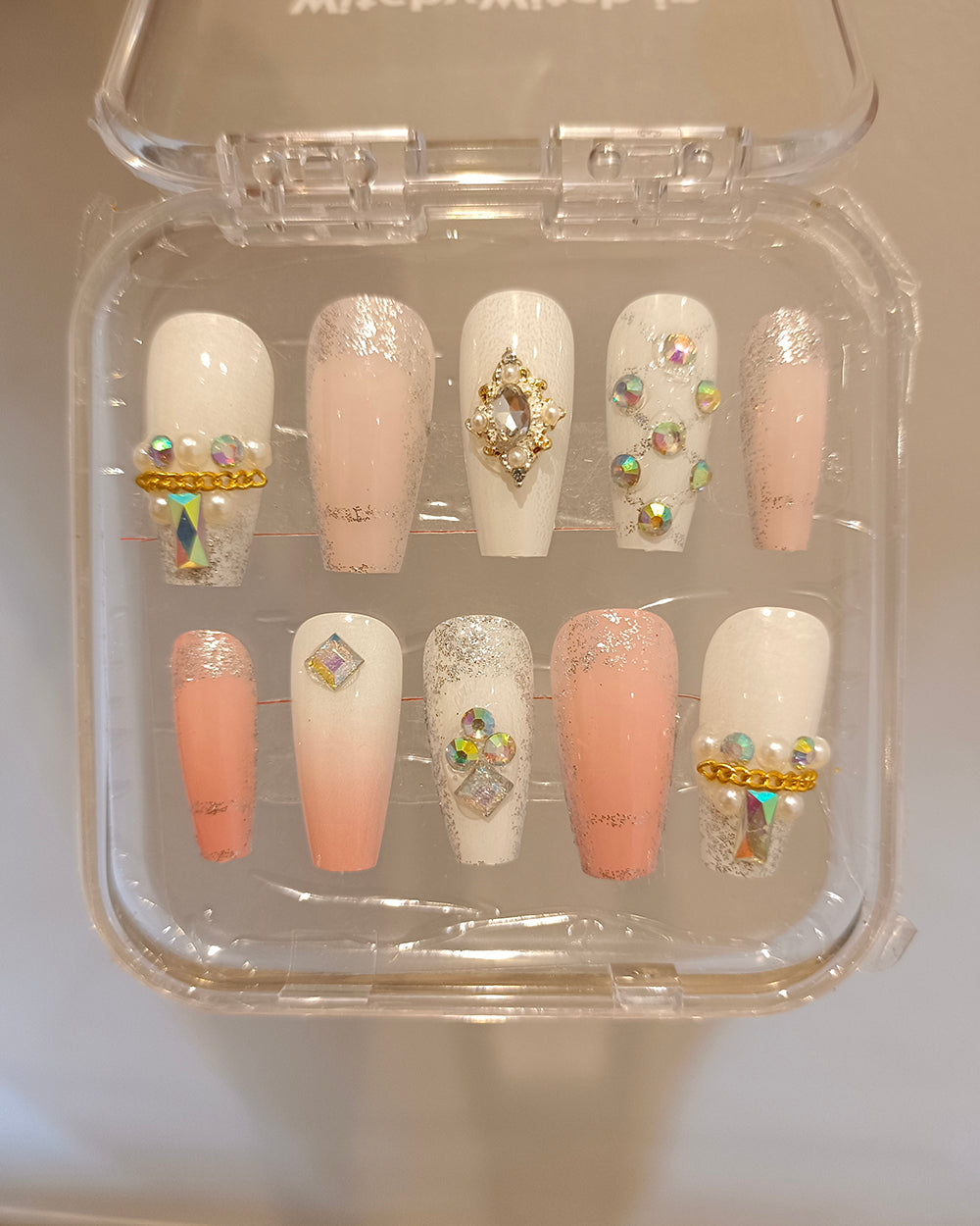 GLOW THEORY CLAWS