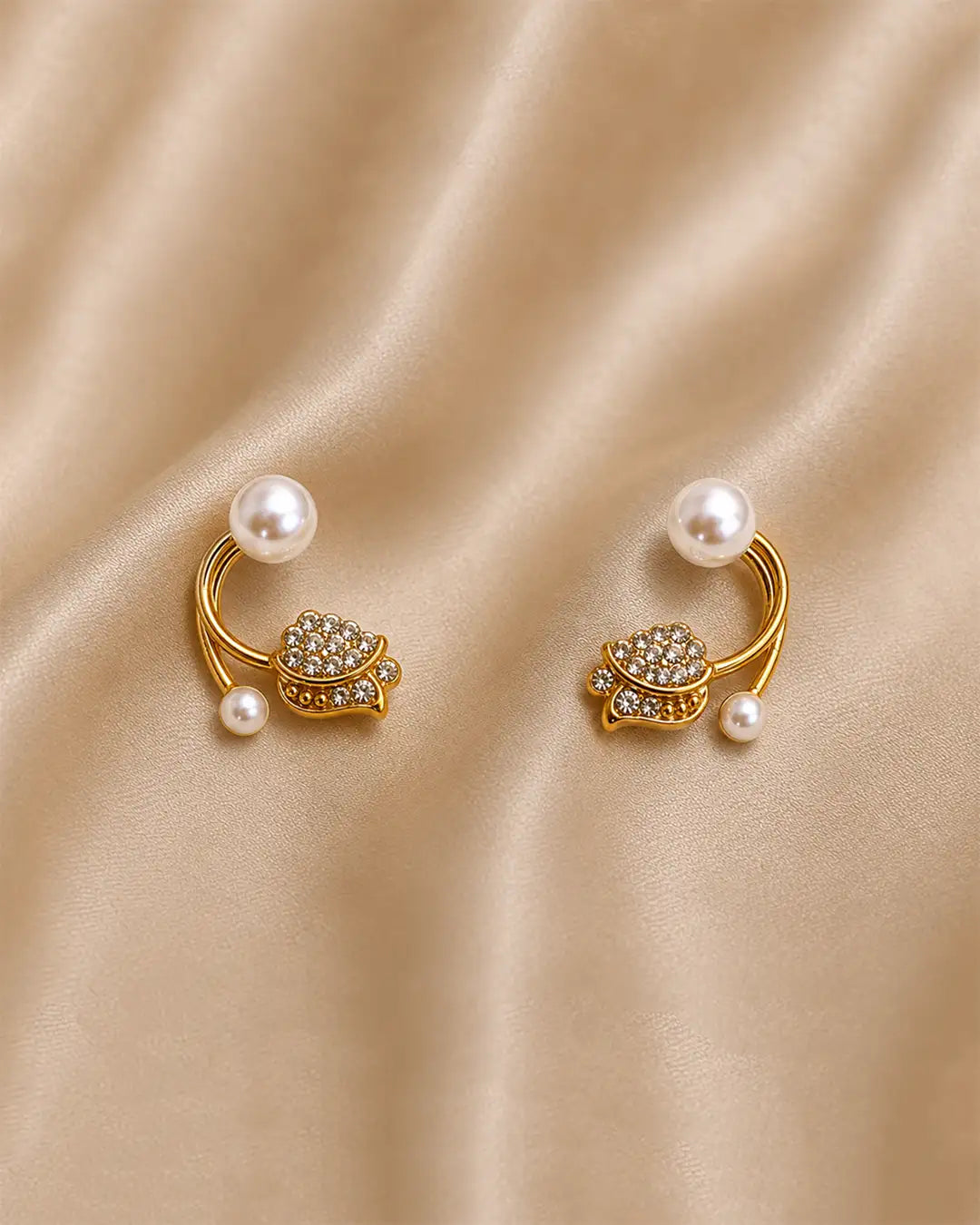 Golden Tulip Grace Earrings