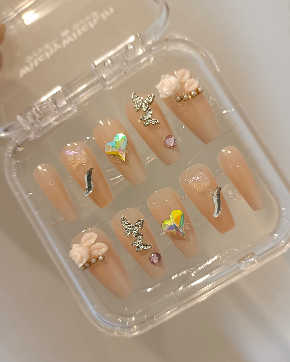 MORNING DEW OF LOVE CLAWS