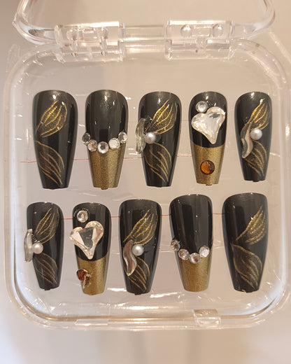NOIR LUXE CLAWS