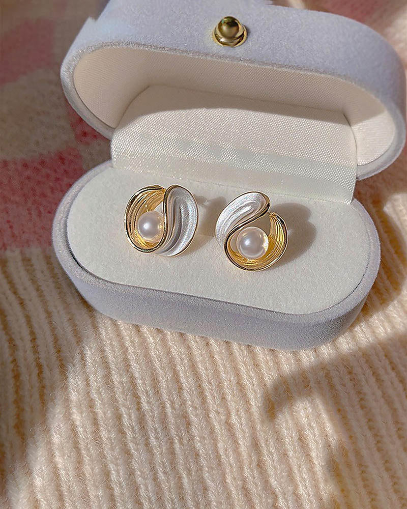 Oyster Pearl Drop Earrings