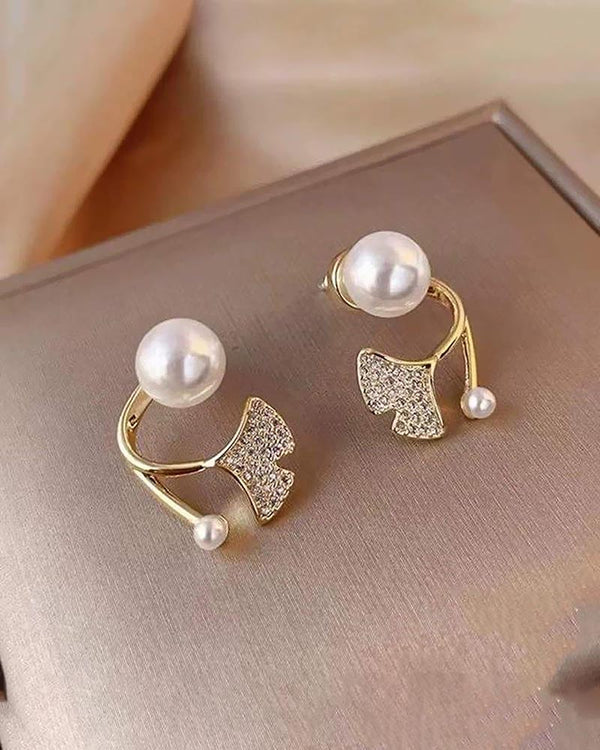 Pearl & Fin Earrings
