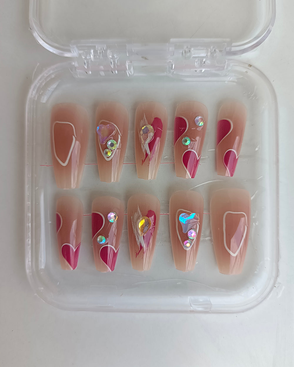 SCARLET ROMANCE CLAWS