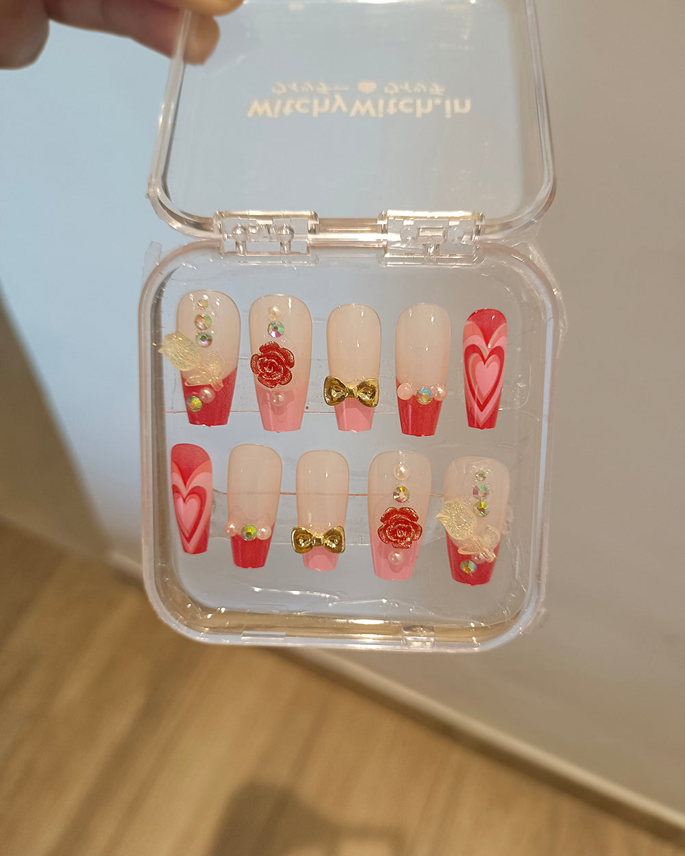 SWEETHEART BLUSH CLAWS