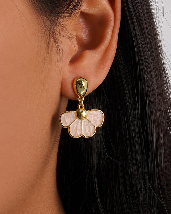 Vintage Scallop Drop Earrings