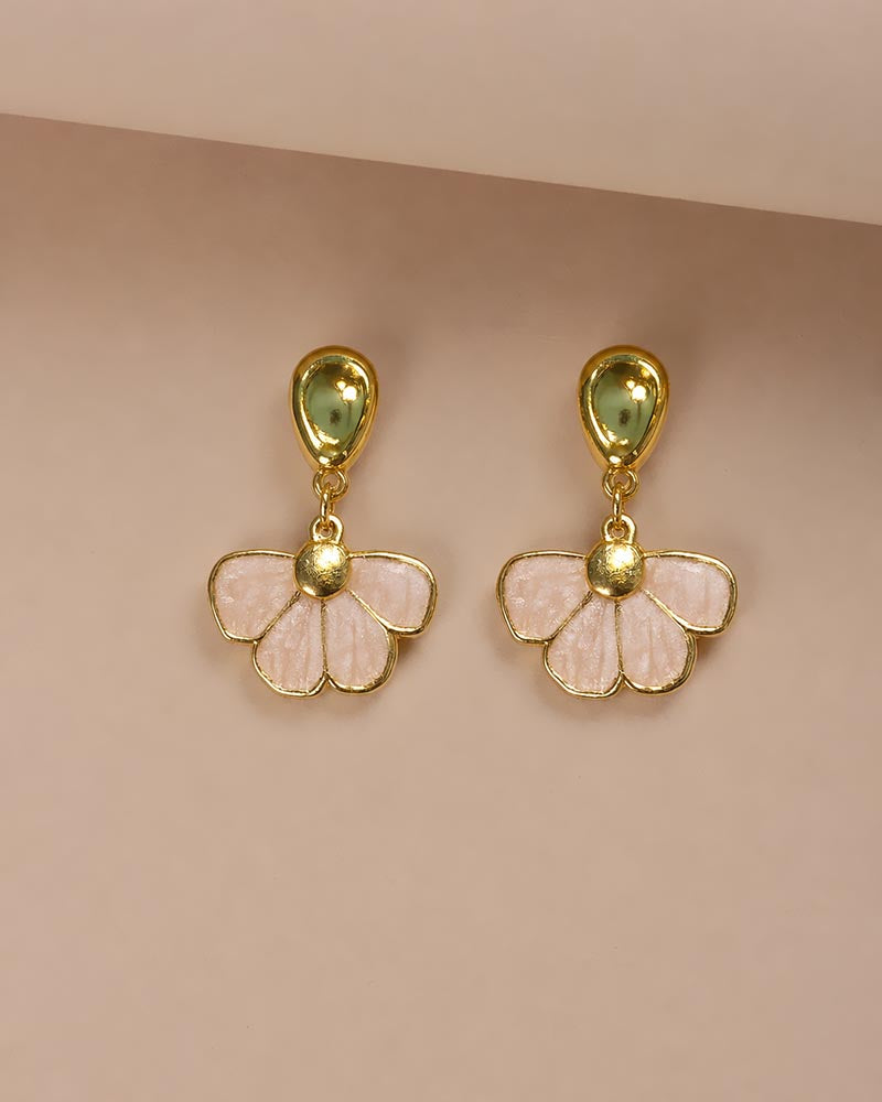 Vintage Scallop Drop Earrings